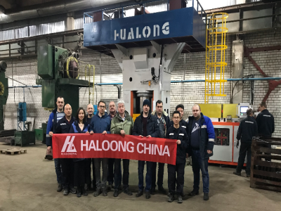 買壓力機的企業(yè)為什么都考察這家42年的壓力機廠家？